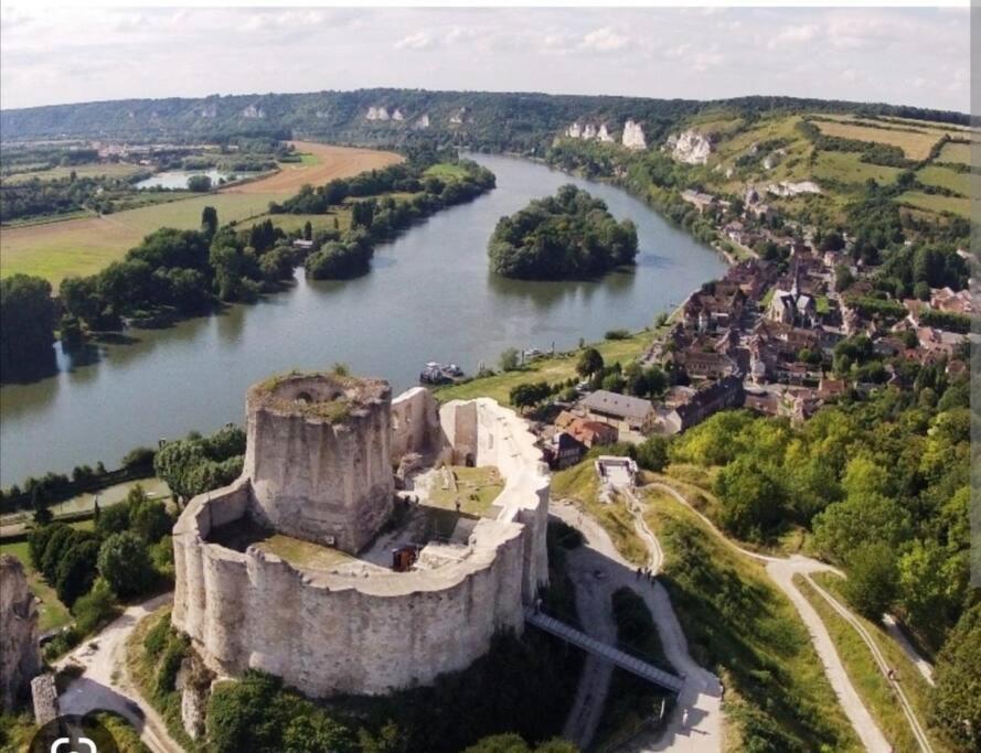 Вилла La Framboisette Le Vaudreuil Экстерьер фото