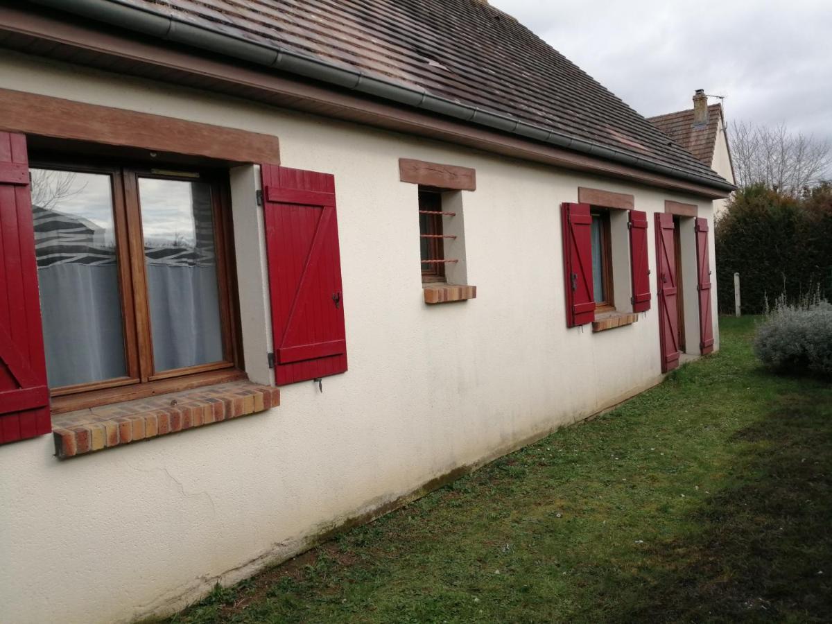 Вилла La Framboisette Le Vaudreuil Экстерьер фото